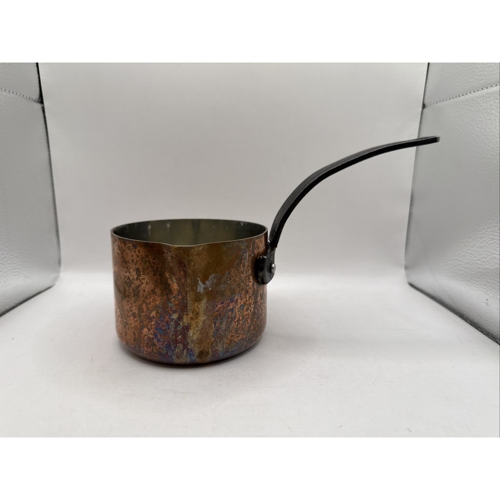 Vintage Copper Small Sauce Pot Made In France Pour Spout Cast Iron Handle Flat